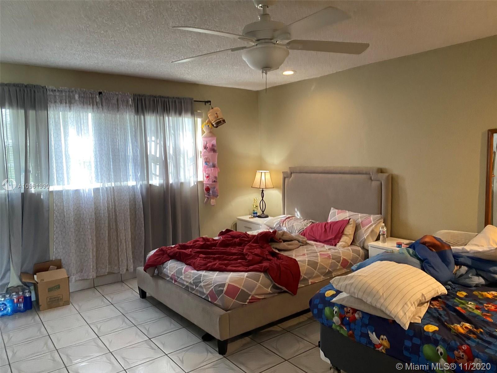 See details / 2890 sq. ft. $ 2020-12-14 0 Photo