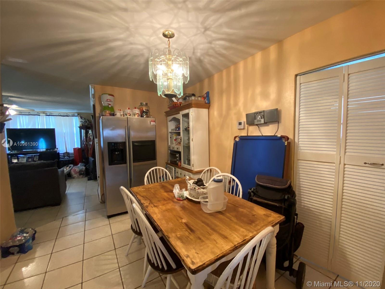 See details / 2890 sq. ft. $ 2020-12-14 0 Photo