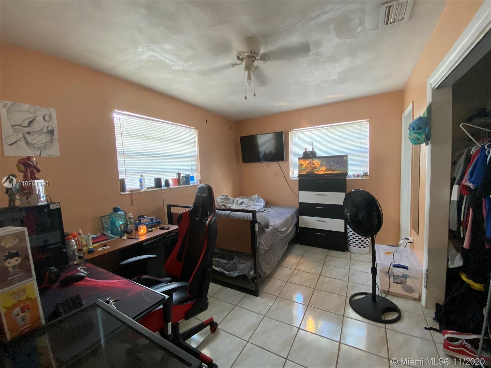 See details / 2890 sq. ft. $ 2020-12-14 0 Photo