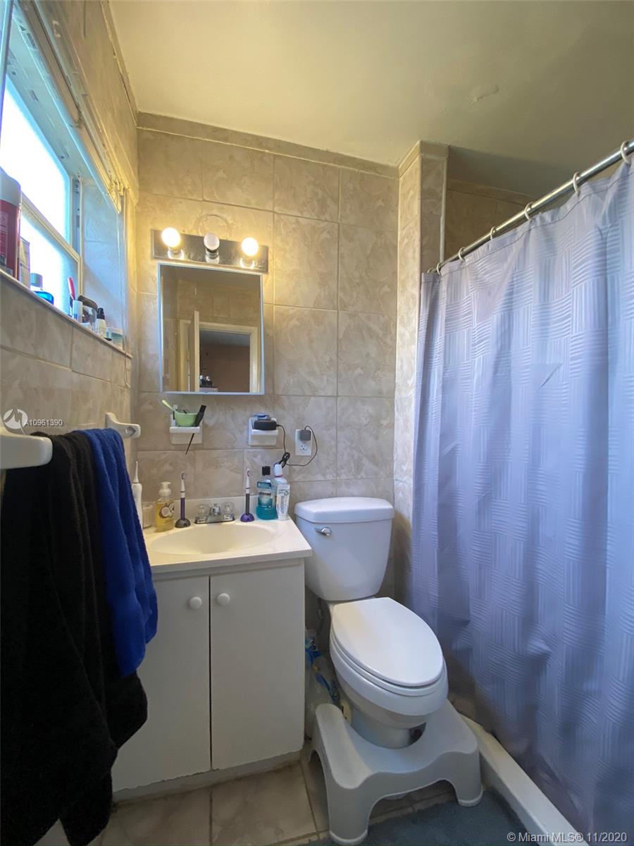 See details / 2890 sq. ft. $ 2020-12-14 0 Photo
