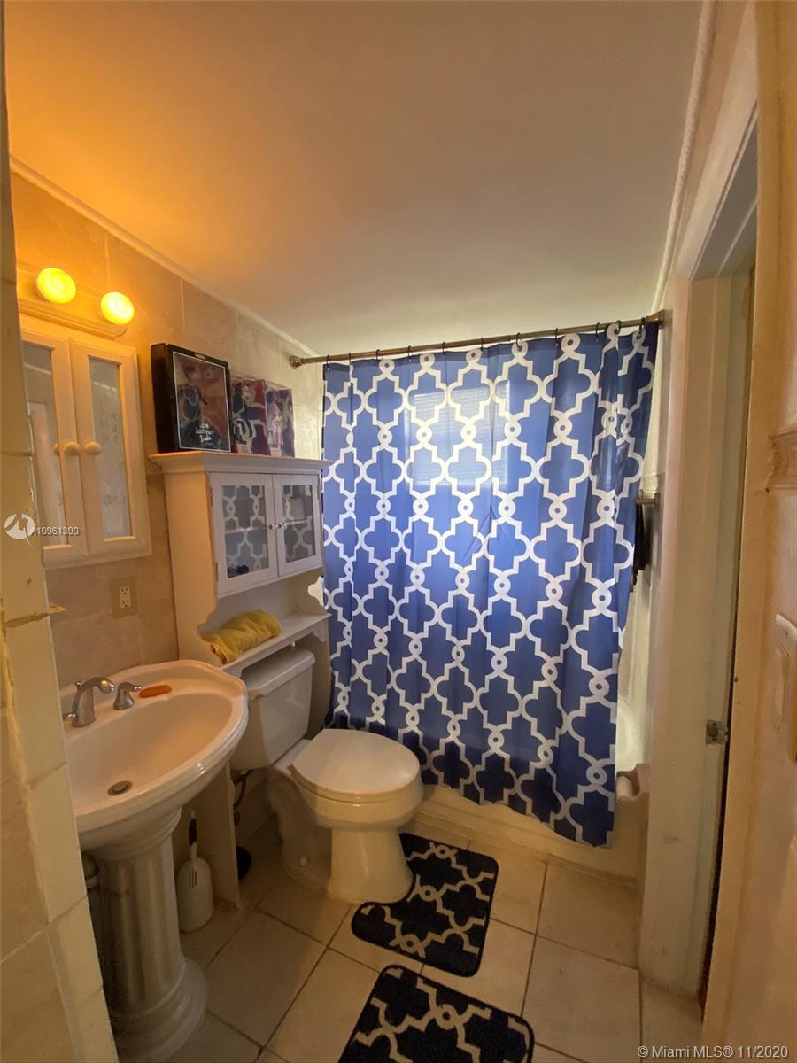 See details / 2890 sq. ft. $ 2020-12-14 0 Photo