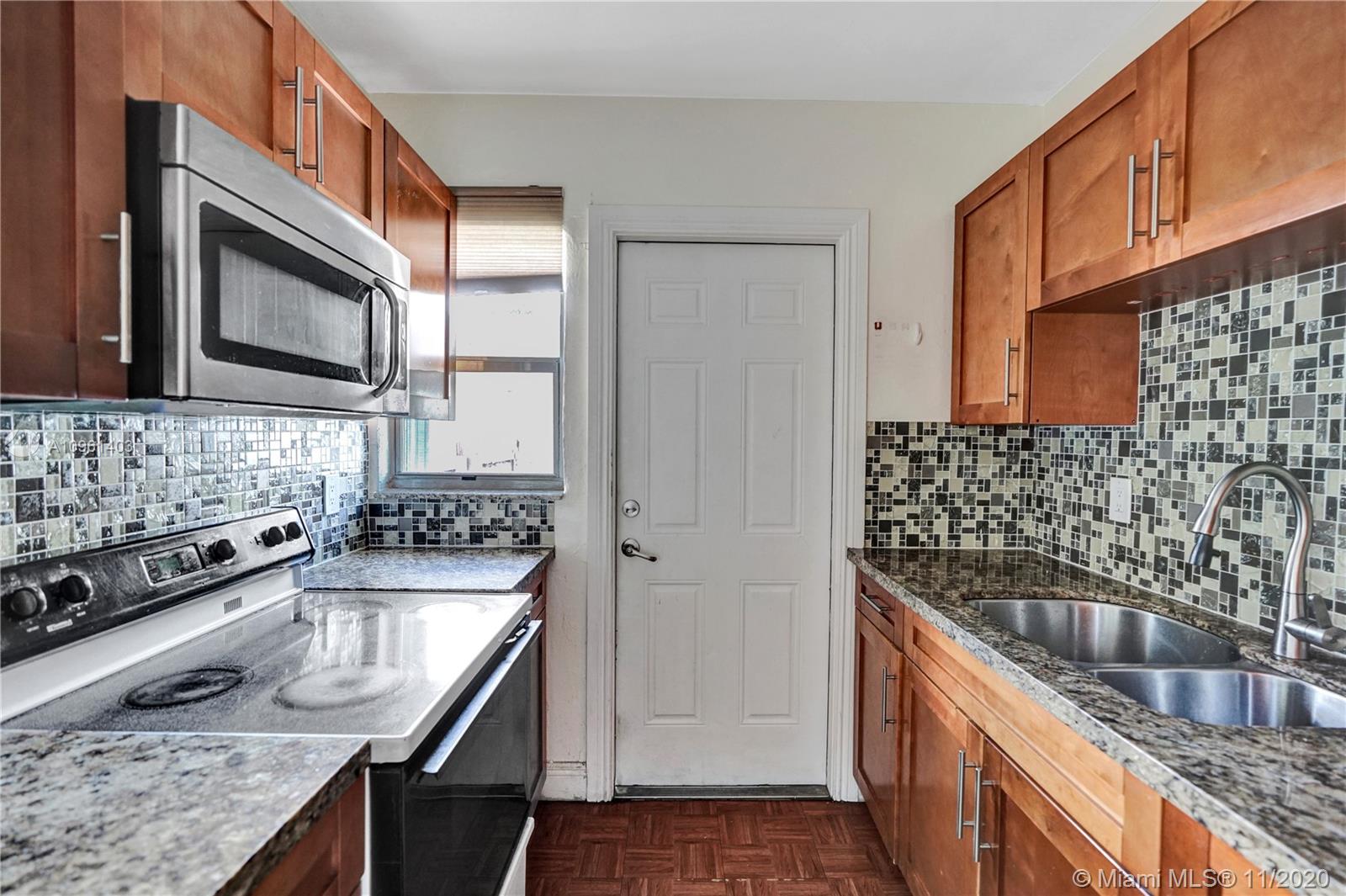 See details / 2684 sq. ft. $ 2020-11-23 0 Photo