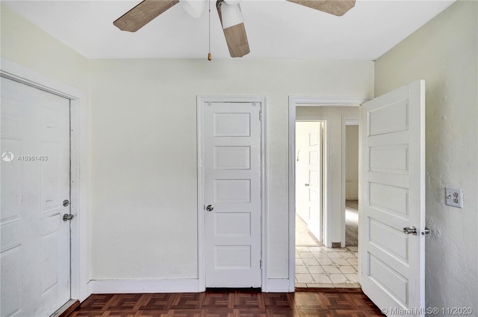 See details / 2684 sq. ft. $ 2020-11-23 0 Photo