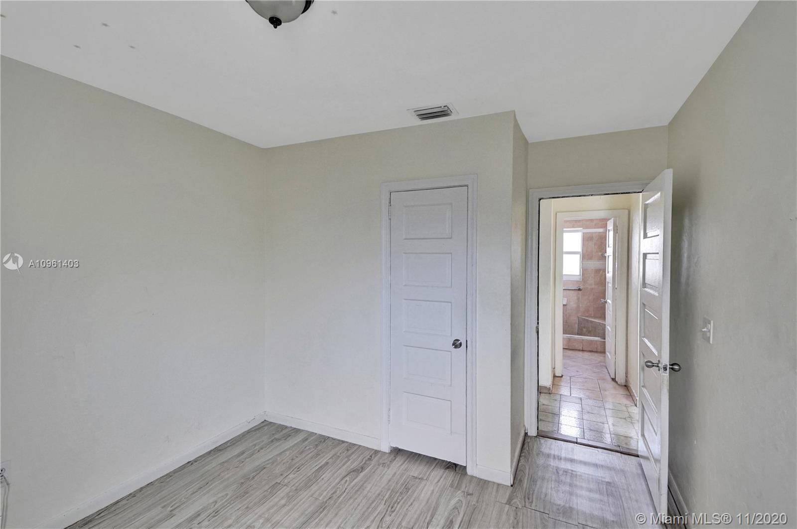 See details / 2684 sq. ft. $ 2020-11-23 0 Photo