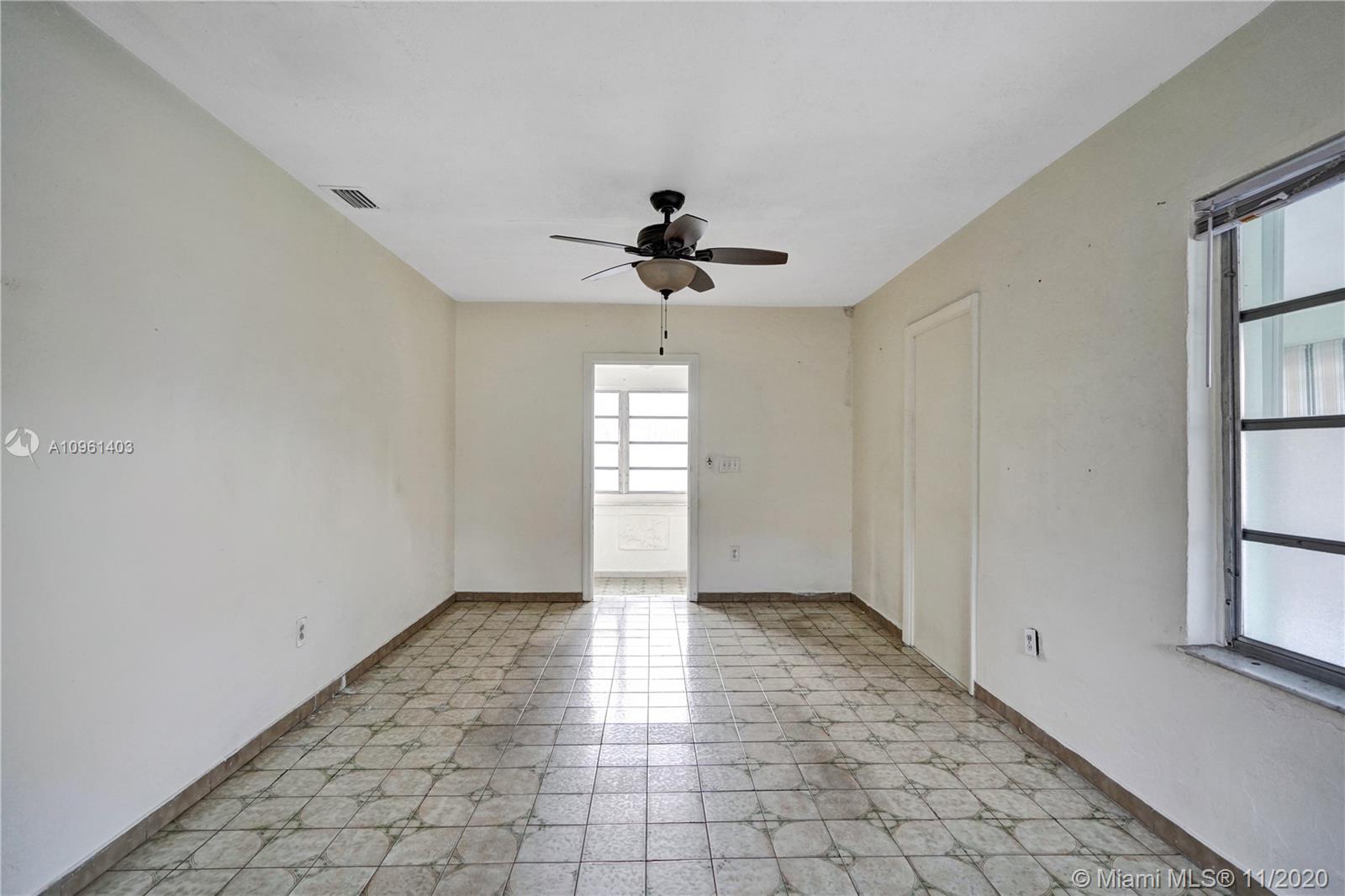 See details / 2684 sq. ft. $ 2020-11-23 0 Photo