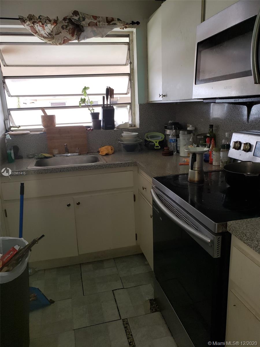 See details / 3912 sq. ft. $ 2020-11-23 0 Photo