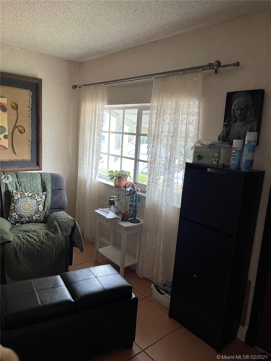 See details / 2331 sq. ft. $ 2021-02-08 0 Photo