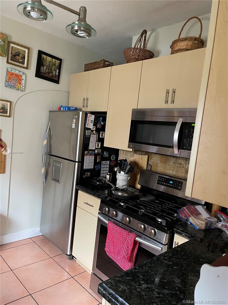 See details / 2331 sq. ft. $ 2021-02-08 0 Photo