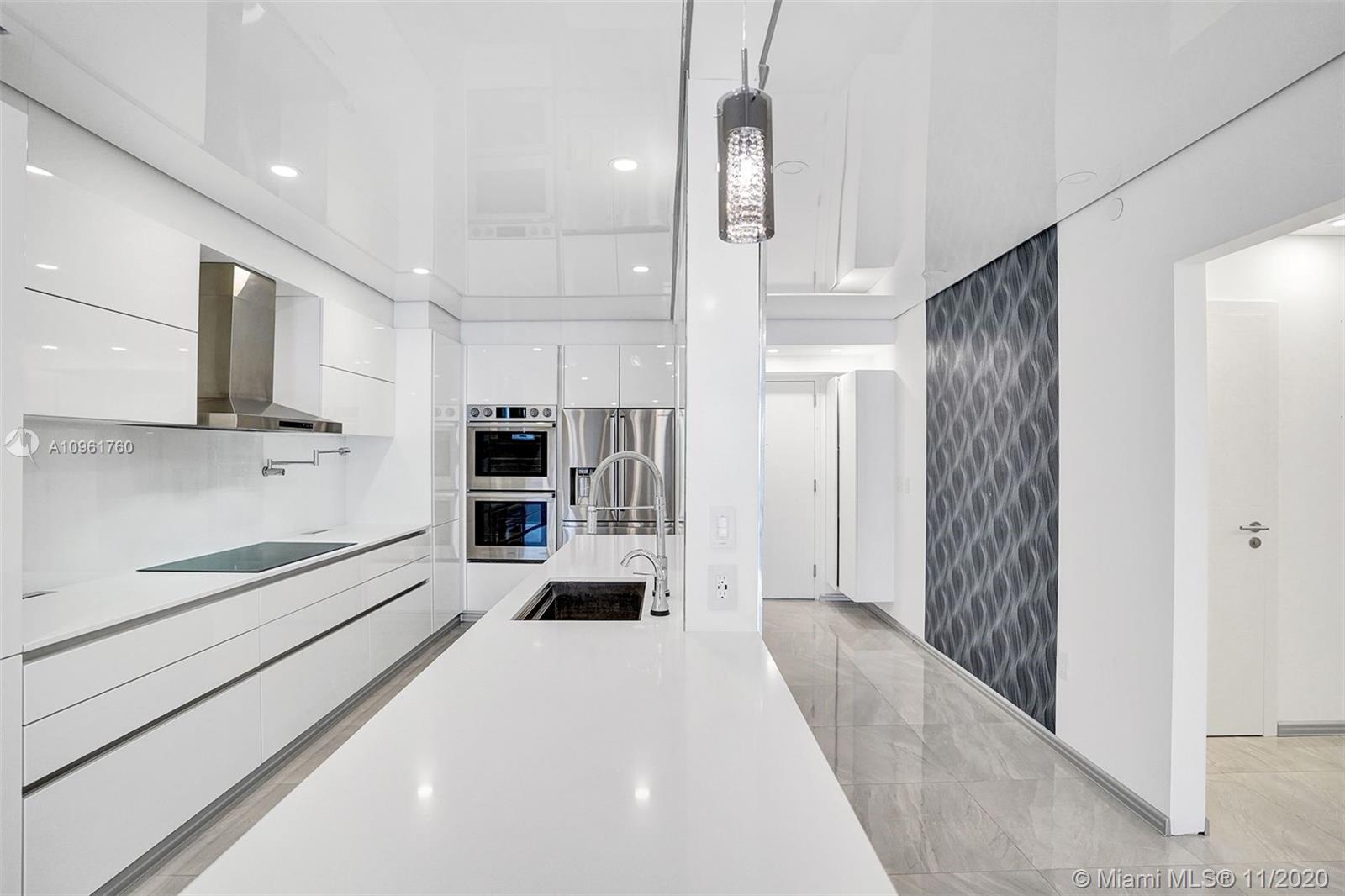 Ver detalles 407 3 / 3 1571 sq. ft. $ 2020-11-23 0 foto