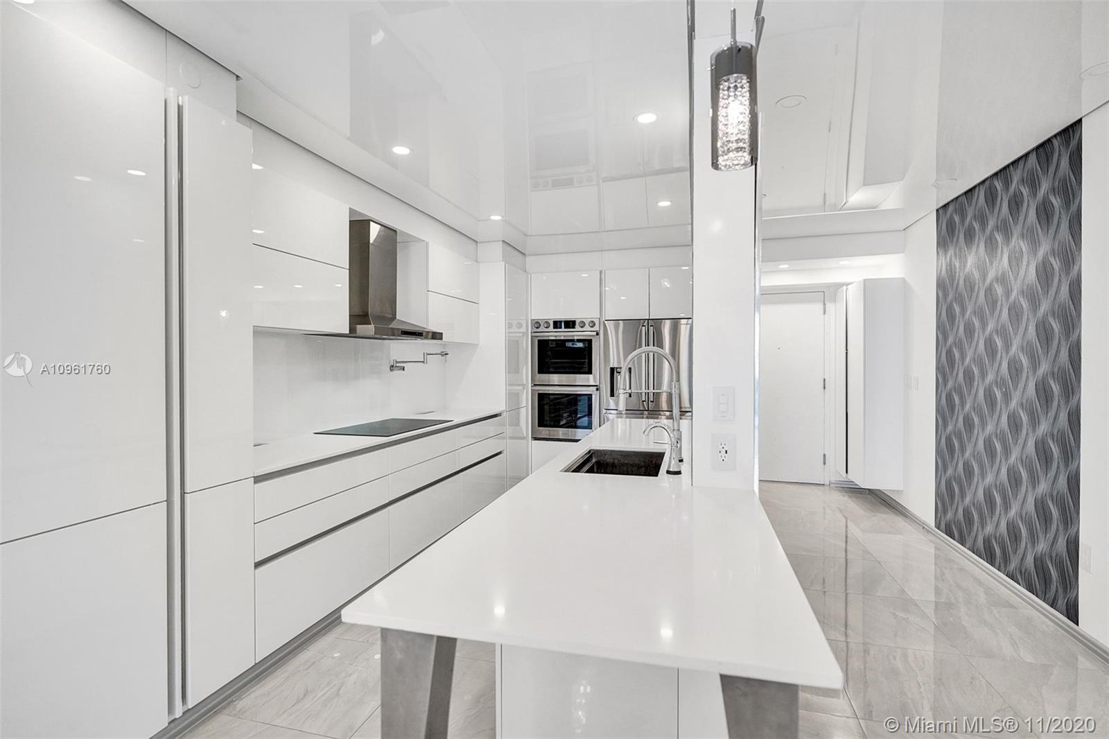 Ver detalles 407 3 / 3 1571 sq. ft. $ 2020-11-23 0 foto