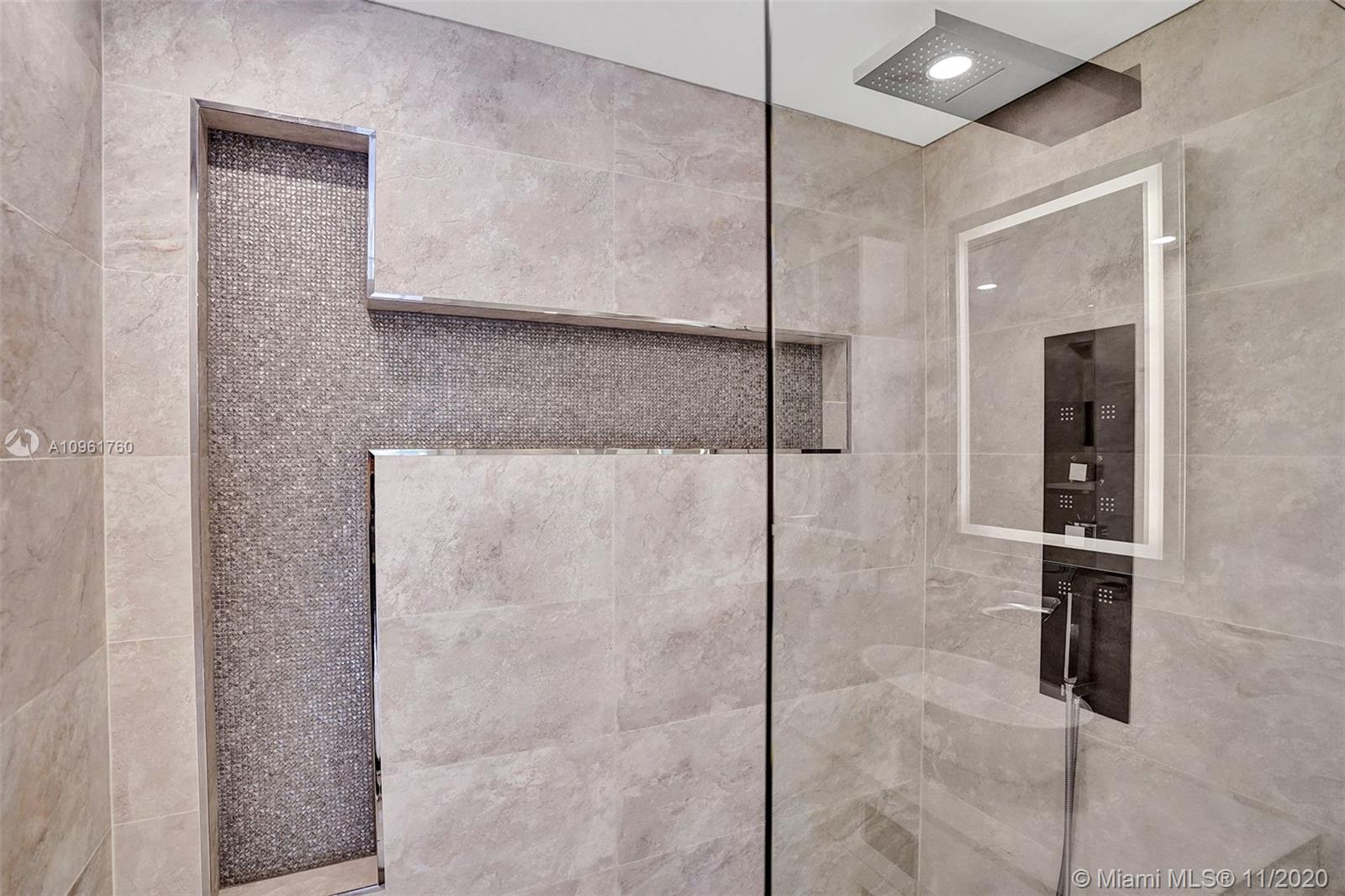 Ver detalles 407 3 / 3 1571 sq. ft. $ 2020-11-23 0 foto