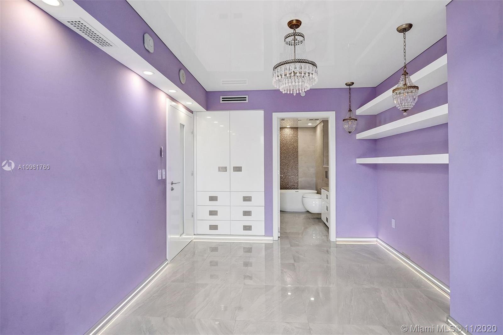 Ver detalles 407 3 / 3 1571 sq. ft. $ 2020-11-23 0 foto