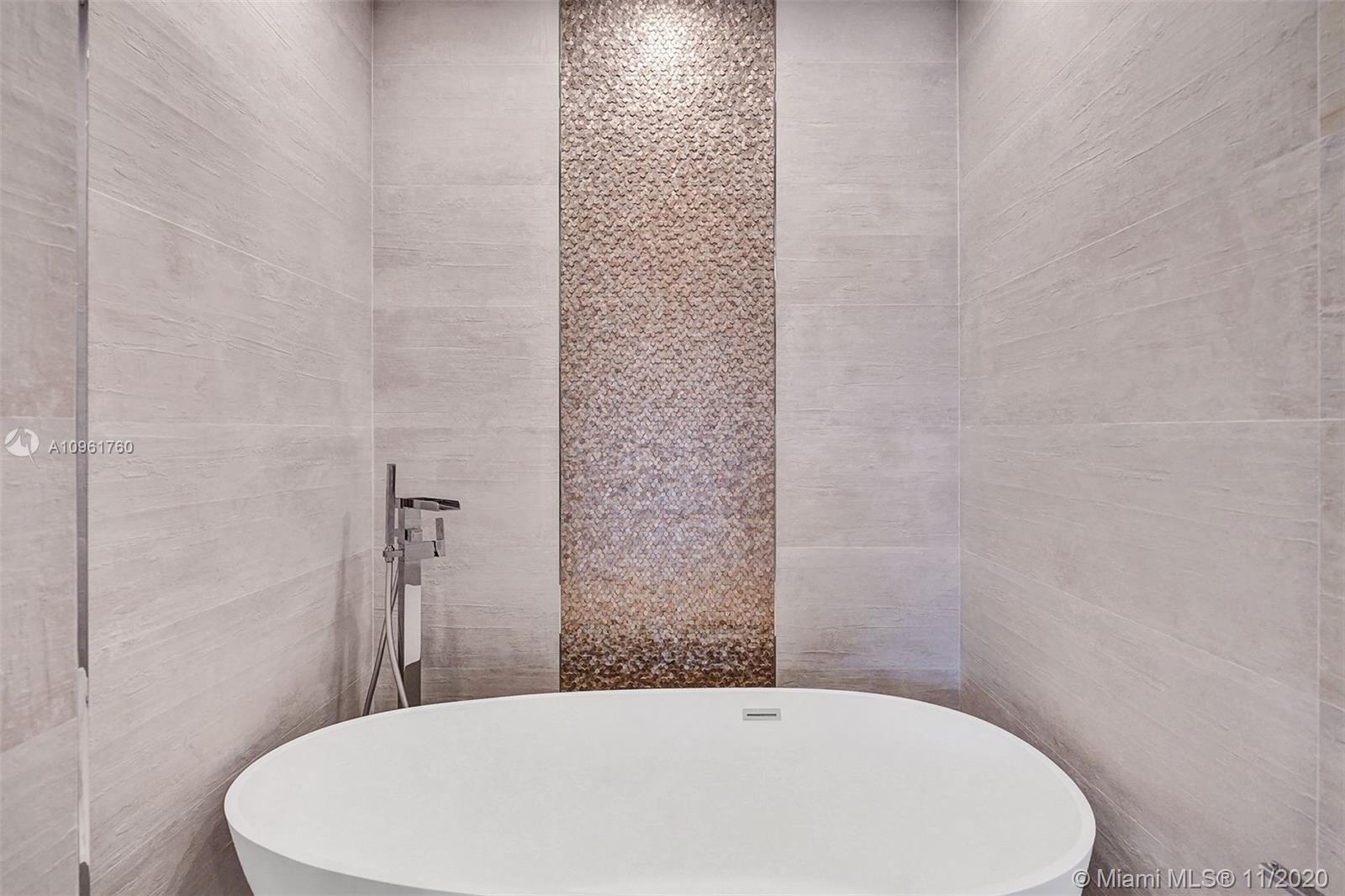 Ver detalles 407 3 / 3 1571 sq. ft. $ 2020-11-23 0 foto