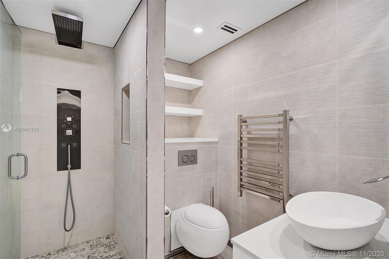 Ver detalles 407 3 / 3 1571 sq. ft. $ 2020-11-23 0 foto
