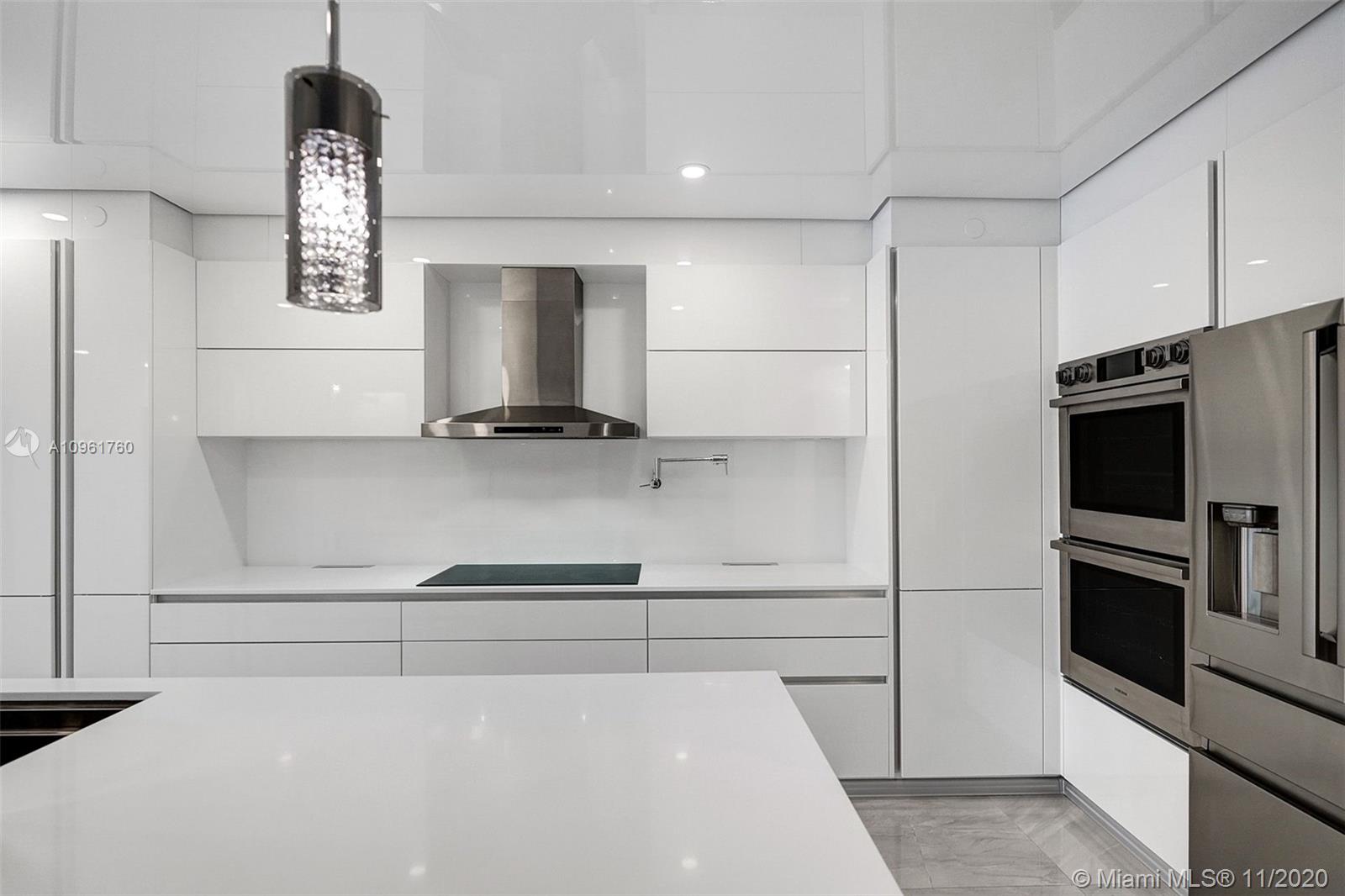 Ver detalles 407 3 / 3 1571 sq. ft. $ 2020-11-23 0 foto