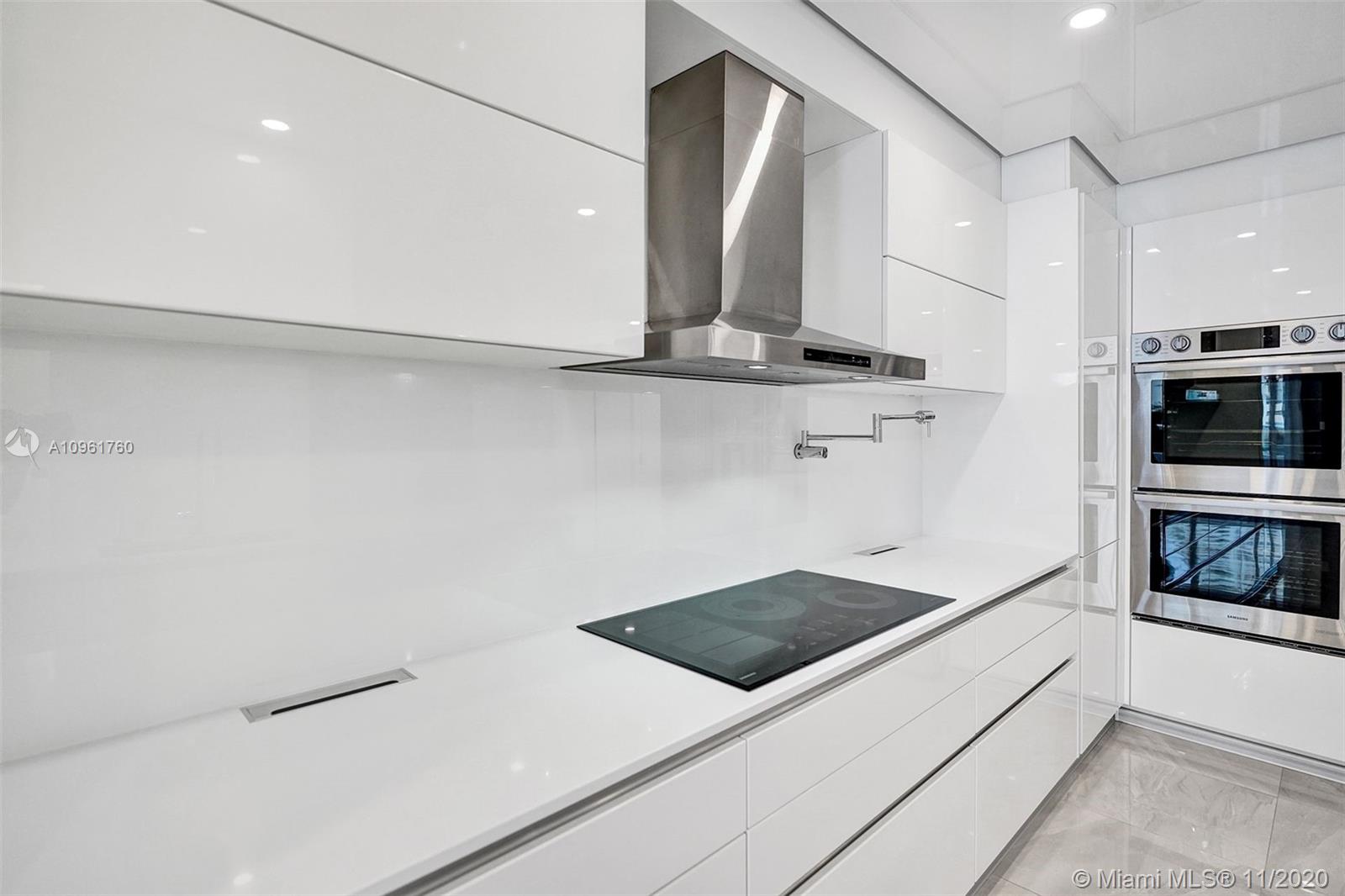Ver detalles 407 3 / 3 1571 sq. ft. $ 2020-11-23 0 foto