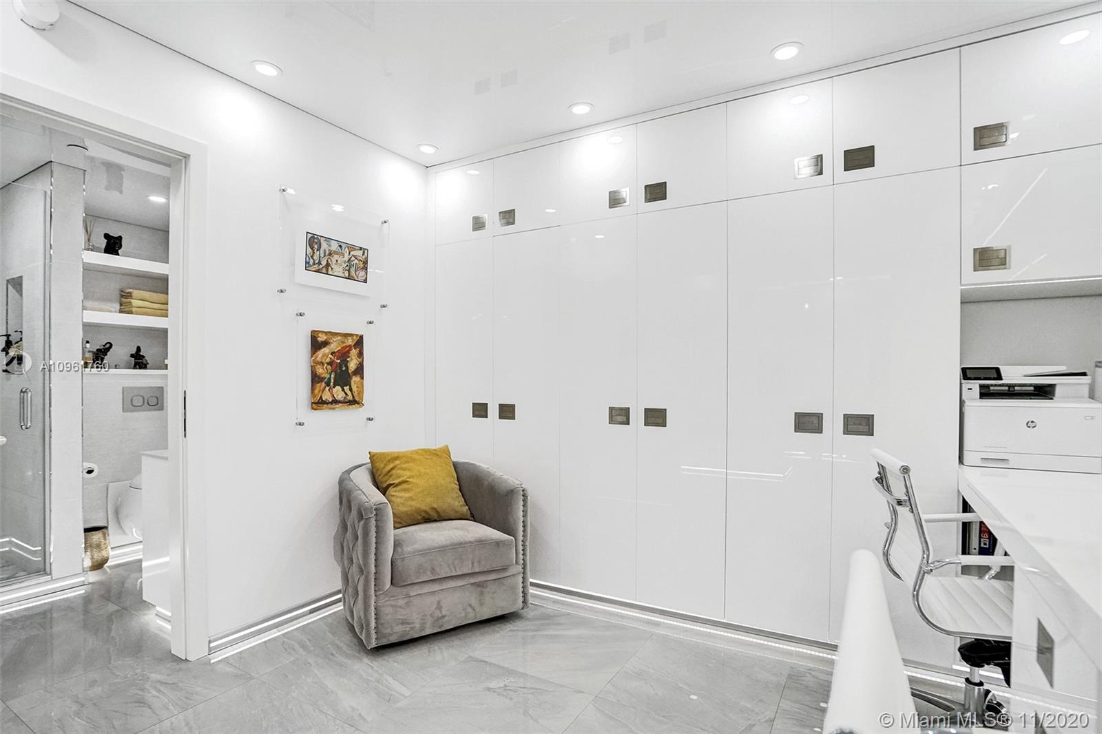 Ver detalles 407 3 / 3 1571 sq. ft. $ 2020-11-23 0 foto