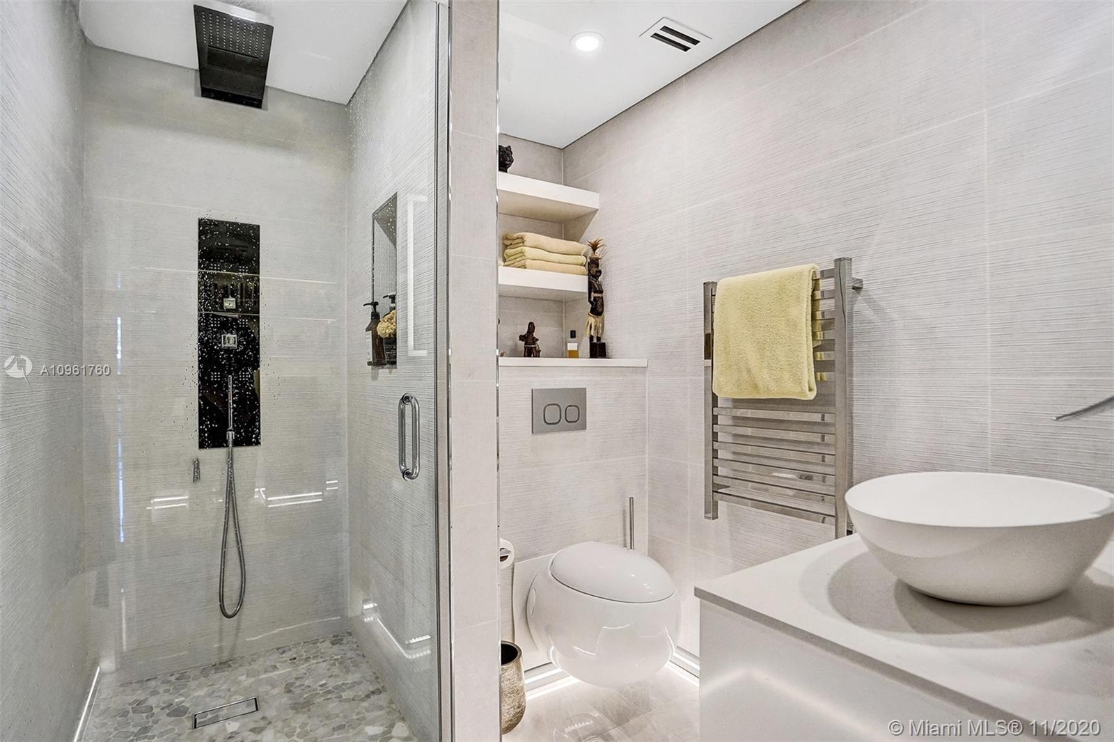 Ver detalles 407 3 / 3 1571 sq. ft. $ 2020-11-23 0 foto