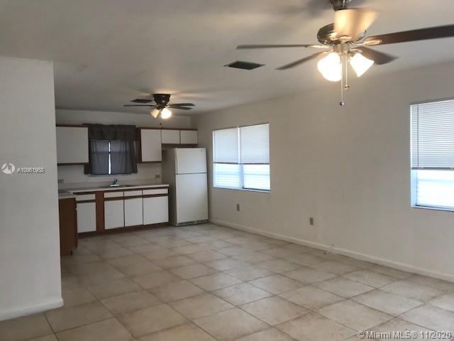 See details / 2611 sq. ft. $ 2020-11-24 0 Photo