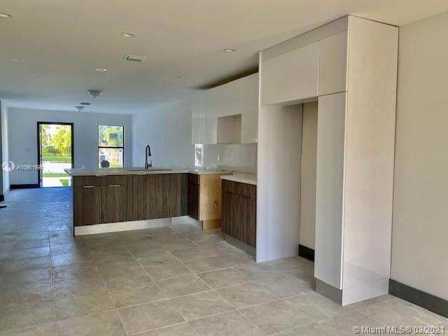 See details / 0 sq. ft. $ 2020-11-24 0 Photo
