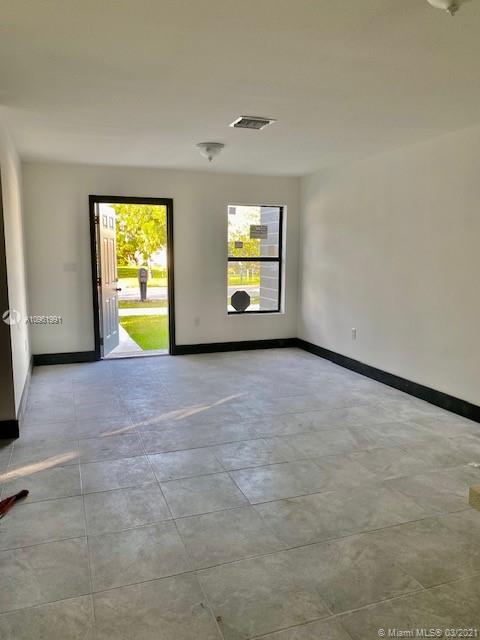 See details / 0 sq. ft. $ 2020-11-24 0 Photo