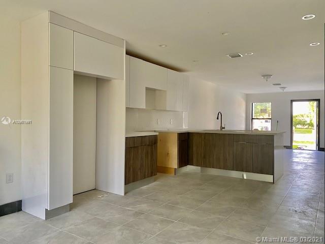 See details / 0 sq. ft. $ 2020-11-24 0 Photo