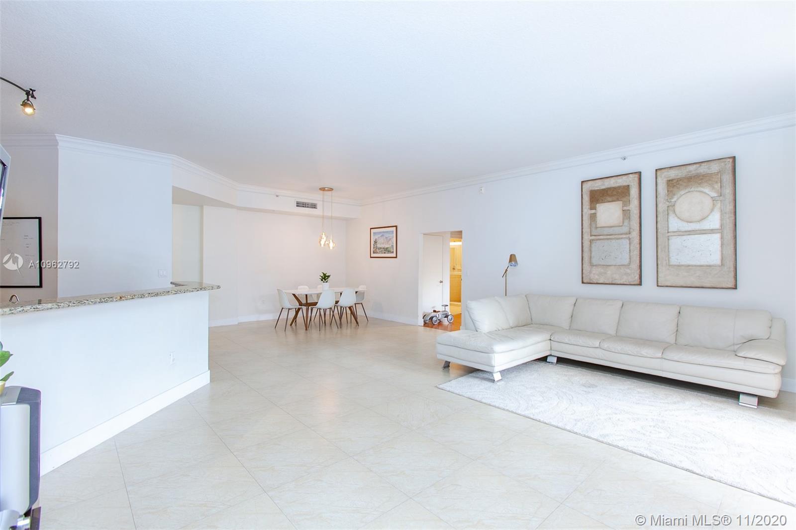 Photo of 3001 185th St #310, Aventura, Florida, 33180 -