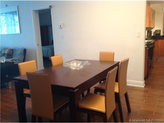 Photo of 3001 Ocean Dr #1421, Hollywood, Florida, 33019 - Kitchen