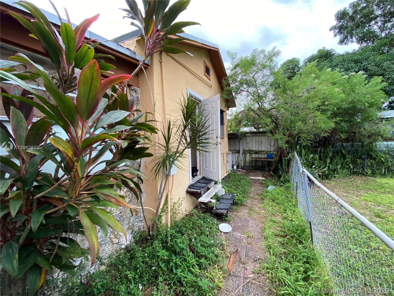 See details / 1881 sq. ft. $ 2020-11-25 0 Photo