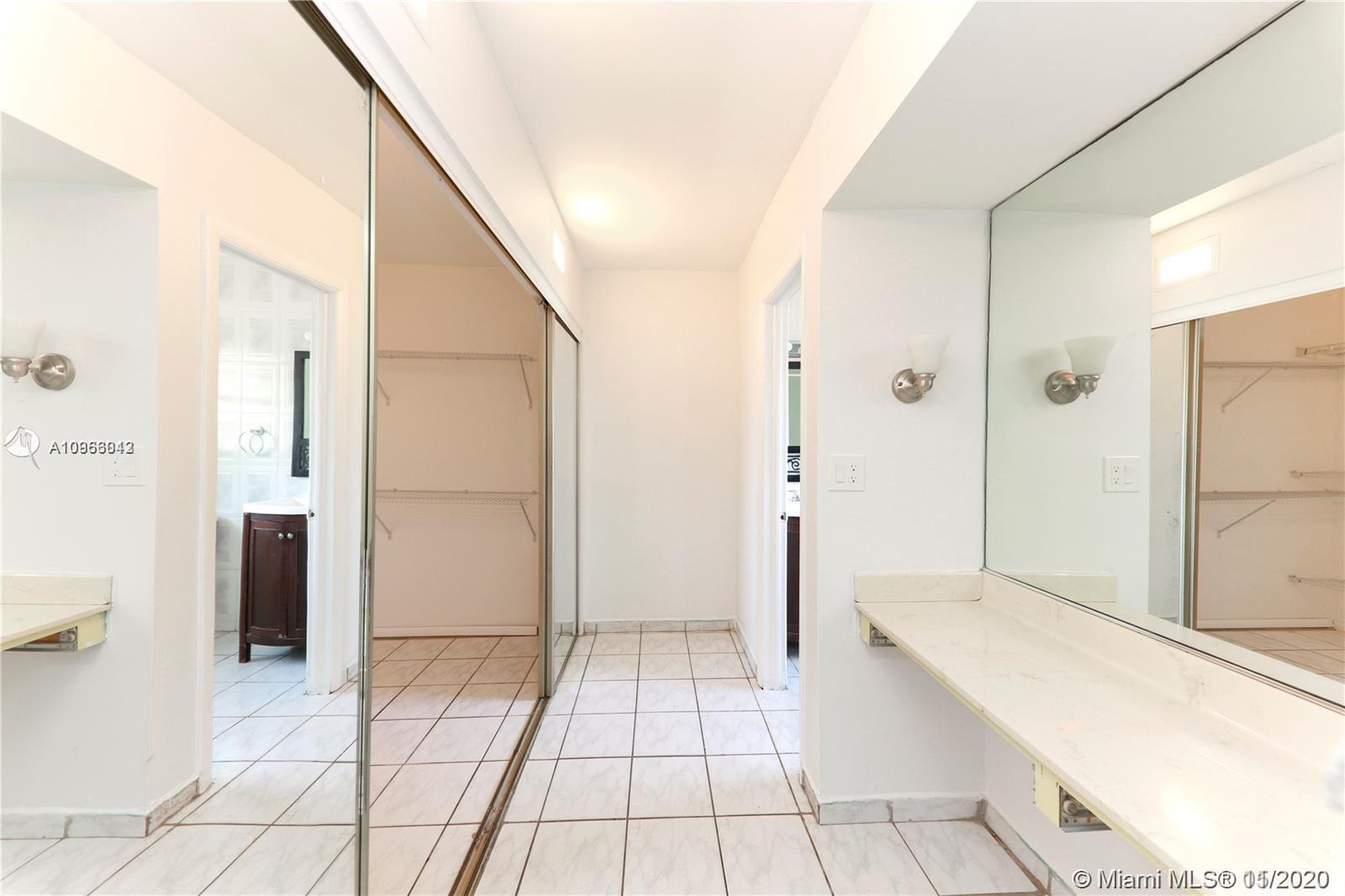 See details / 6864 sq. ft. $ 2020-11-26 0 Photo