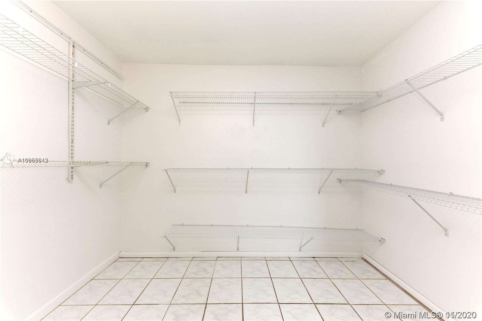 See details / 6864 sq. ft. $ 2020-11-26 0 Photo
