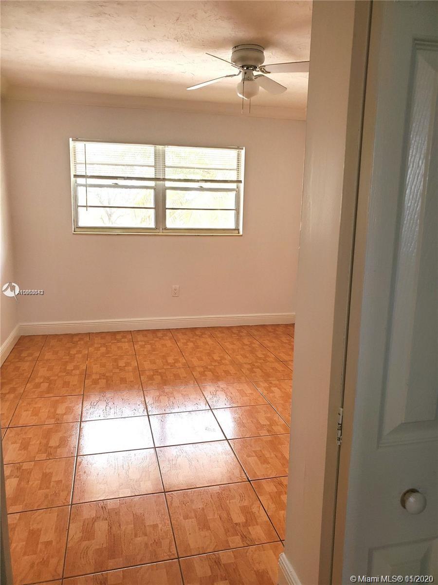 See details / 6864 sq. ft. $ 2020-11-26 0 Photo