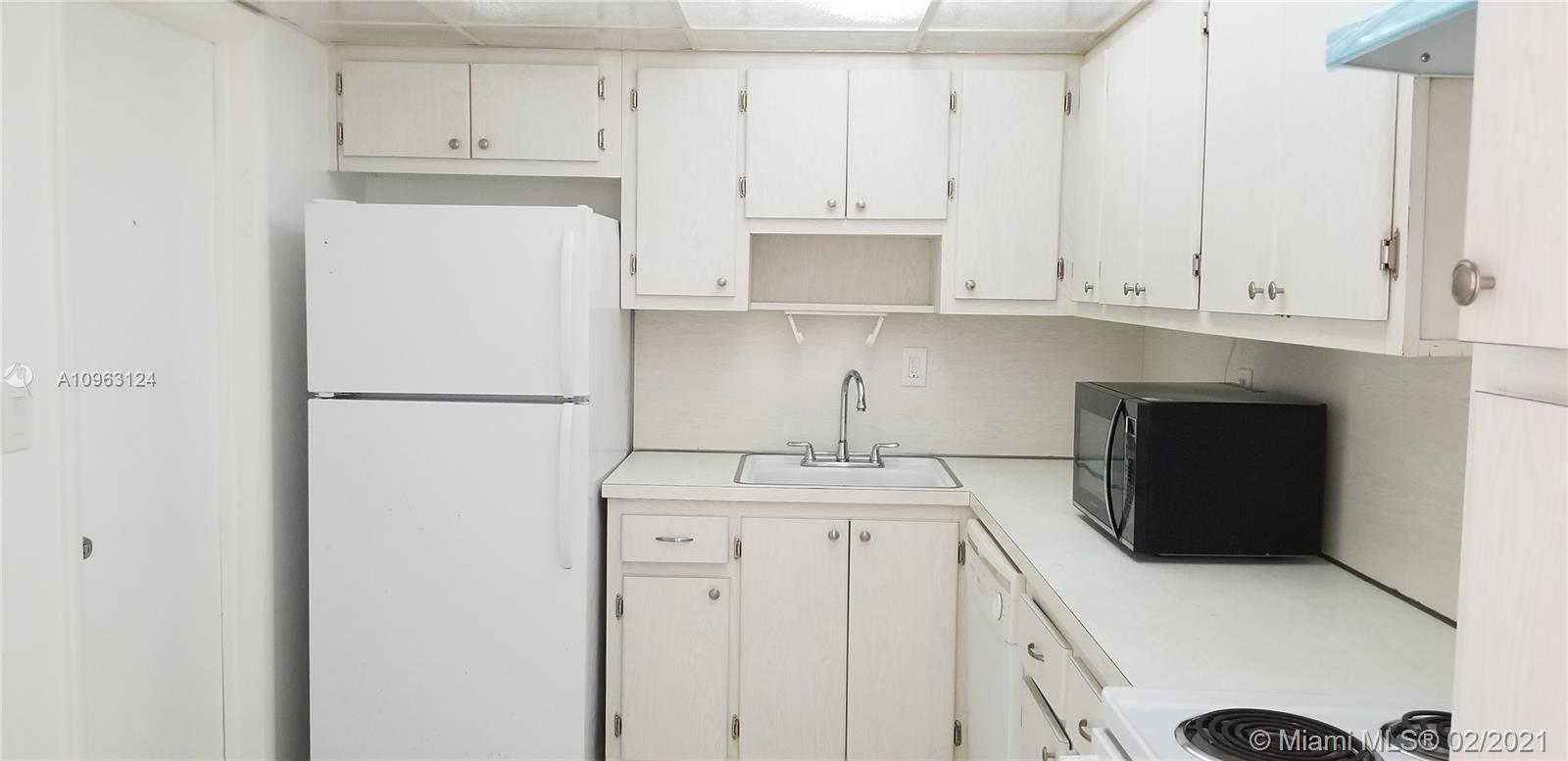 Photo of 3161 Ocean Dr #404, Hallandale Beach, Florida, 33009 -