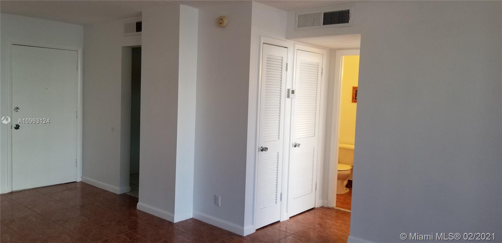 Photo of 3161 Ocean Dr #404, Hallandale Beach, Florida, 33009 -