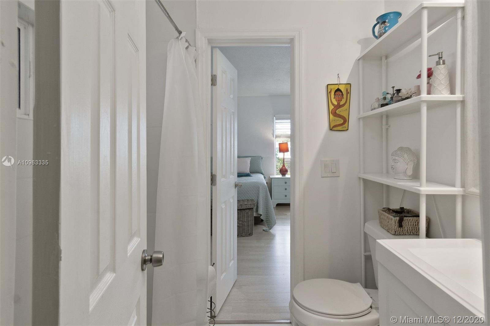 See details / 2543 sq. ft. $ 2020-11-28 0 Photo
