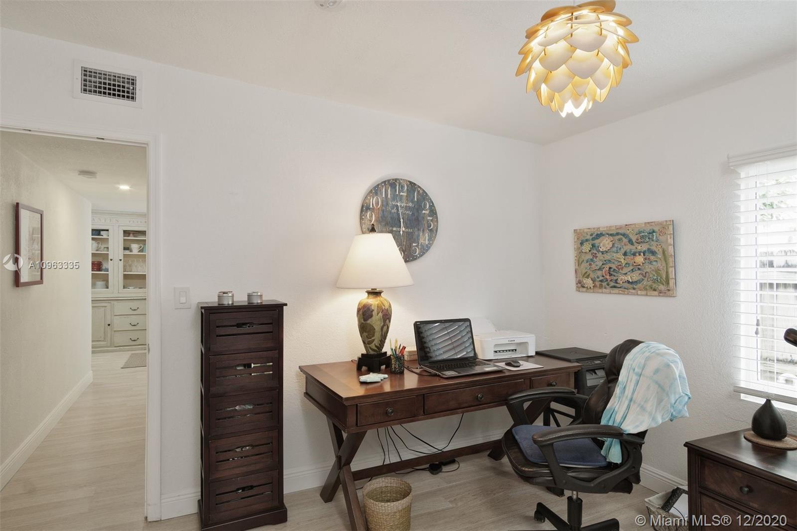 See details / 2543 sq. ft. $ 2020-11-28 0 Photo