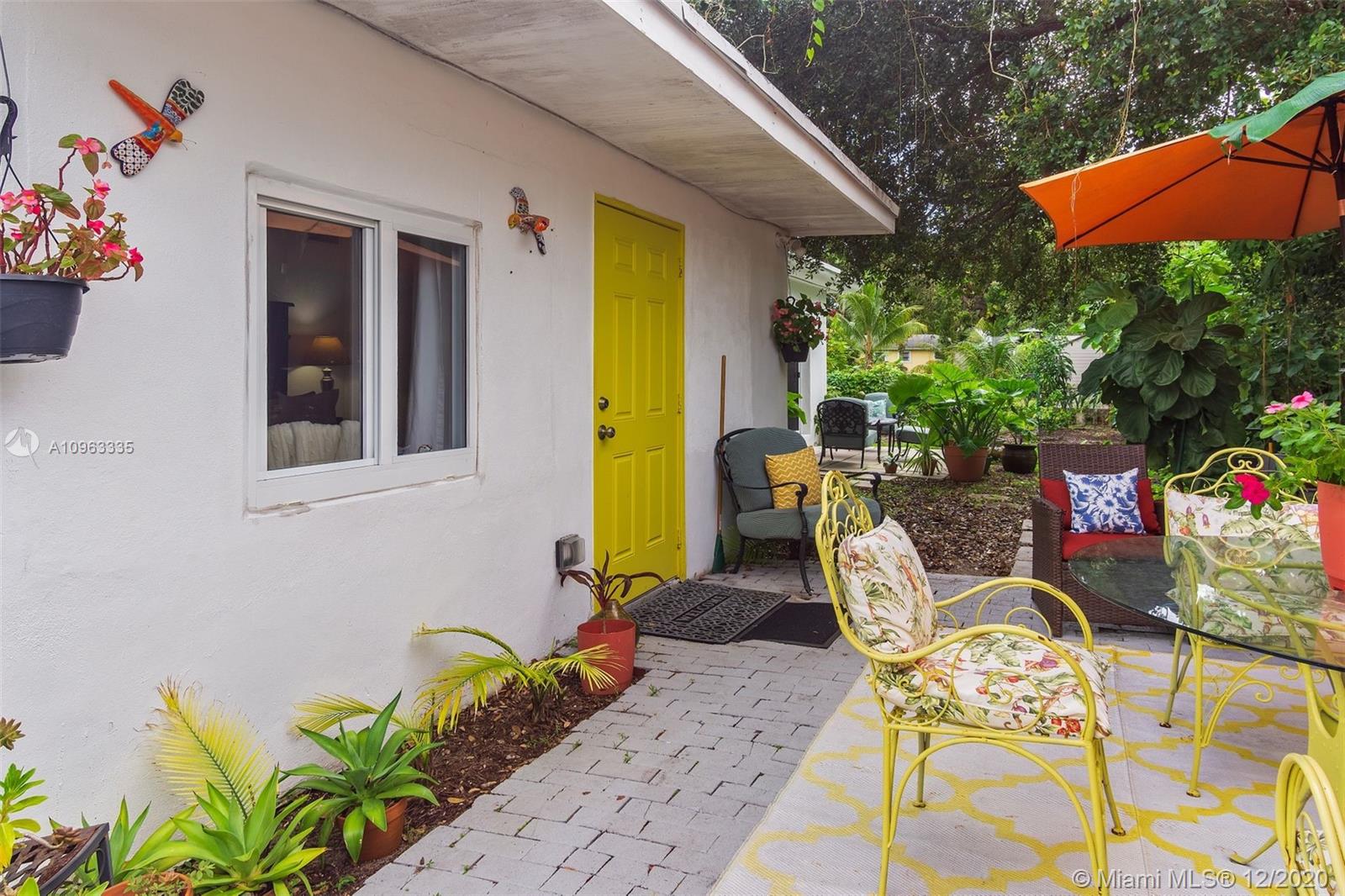See details / 2543 sq. ft. $ 2020-11-28 0 Photo