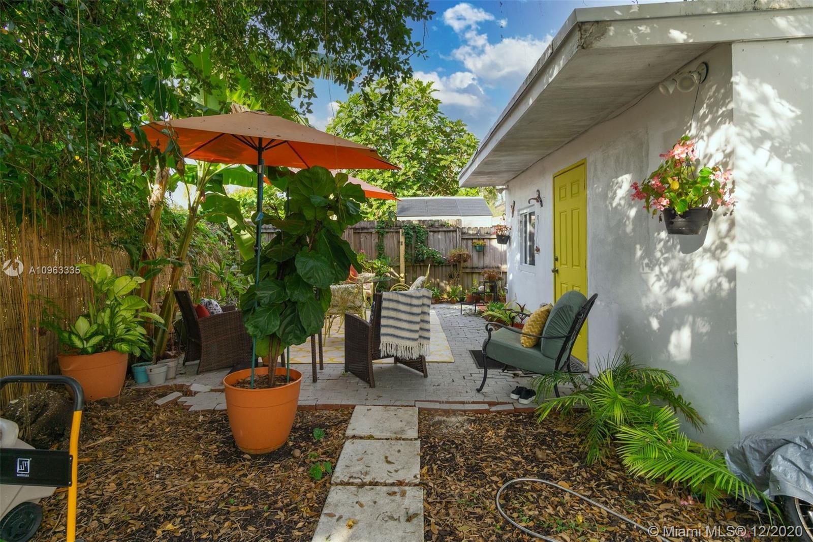 See details / 2543 sq. ft. $ 2020-11-28 0 Photo