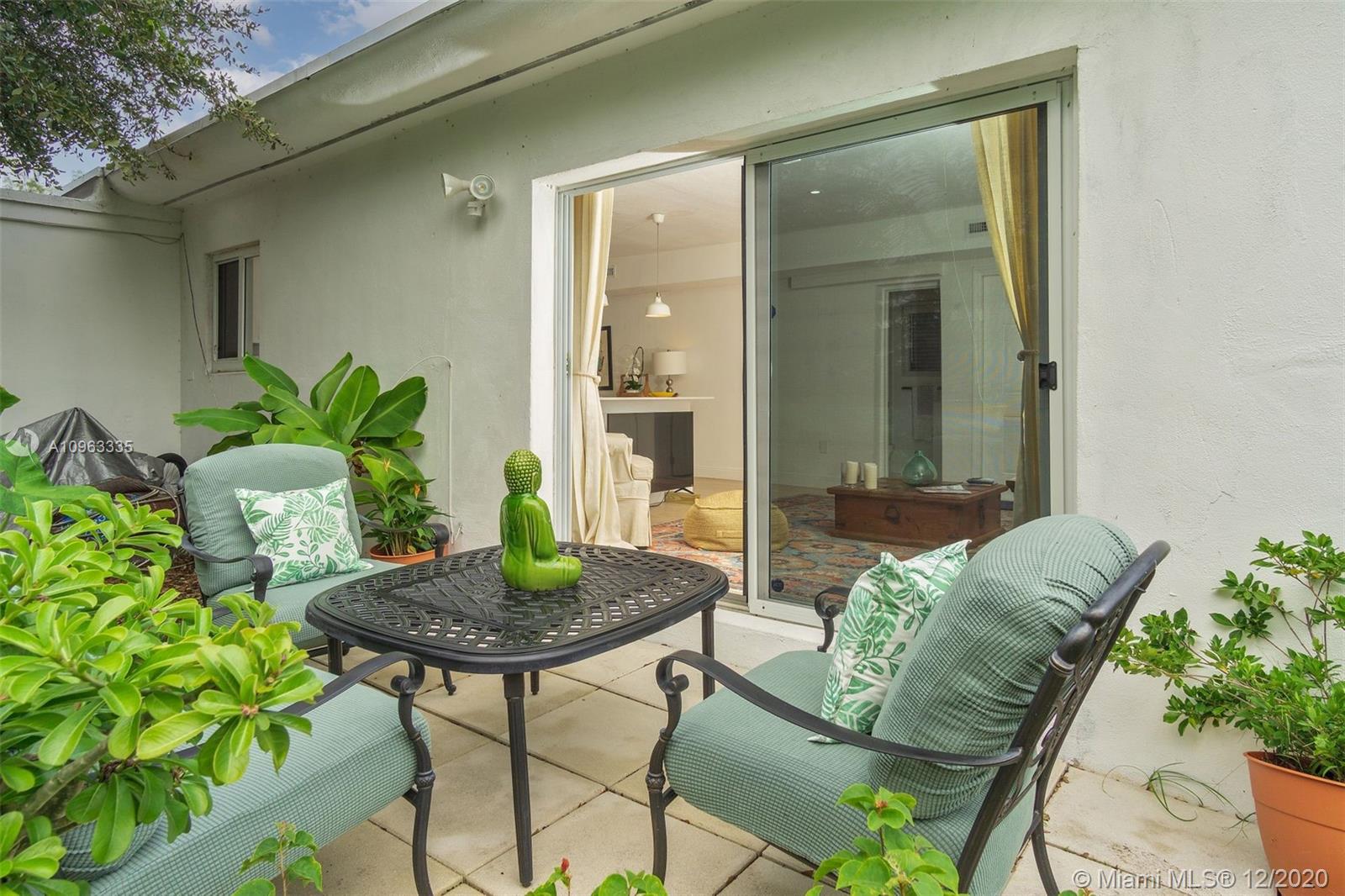 See details / 2543 sq. ft. $ 2020-11-28 0 Photo