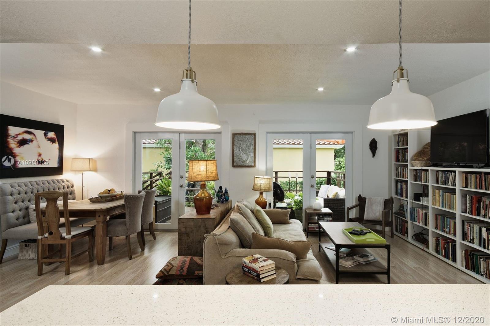 See details / 2543 sq. ft. $ 2020-11-28 0 Photo