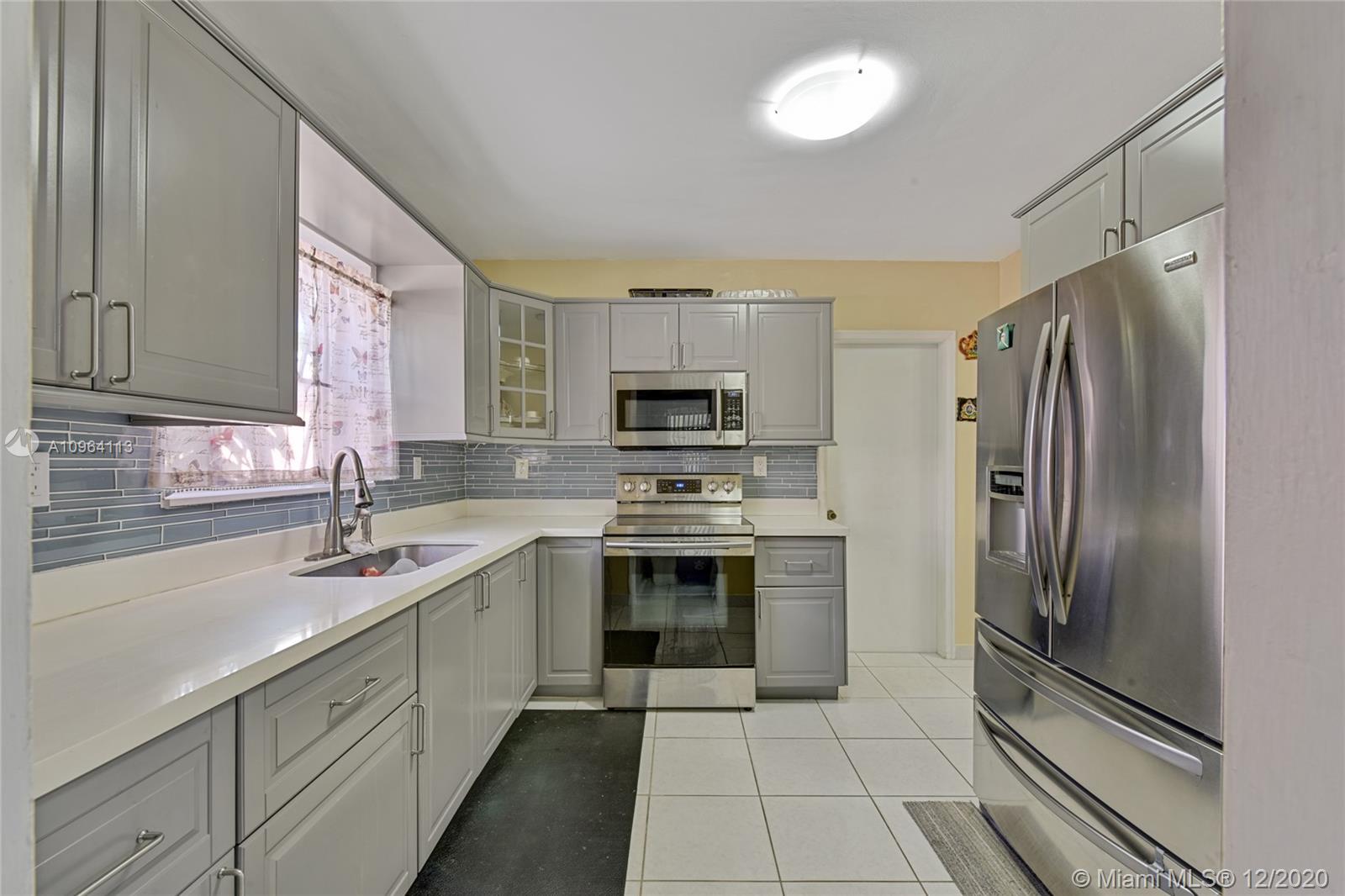 See details / 2492 sq. ft. $ 2020-12-09 0 Photo