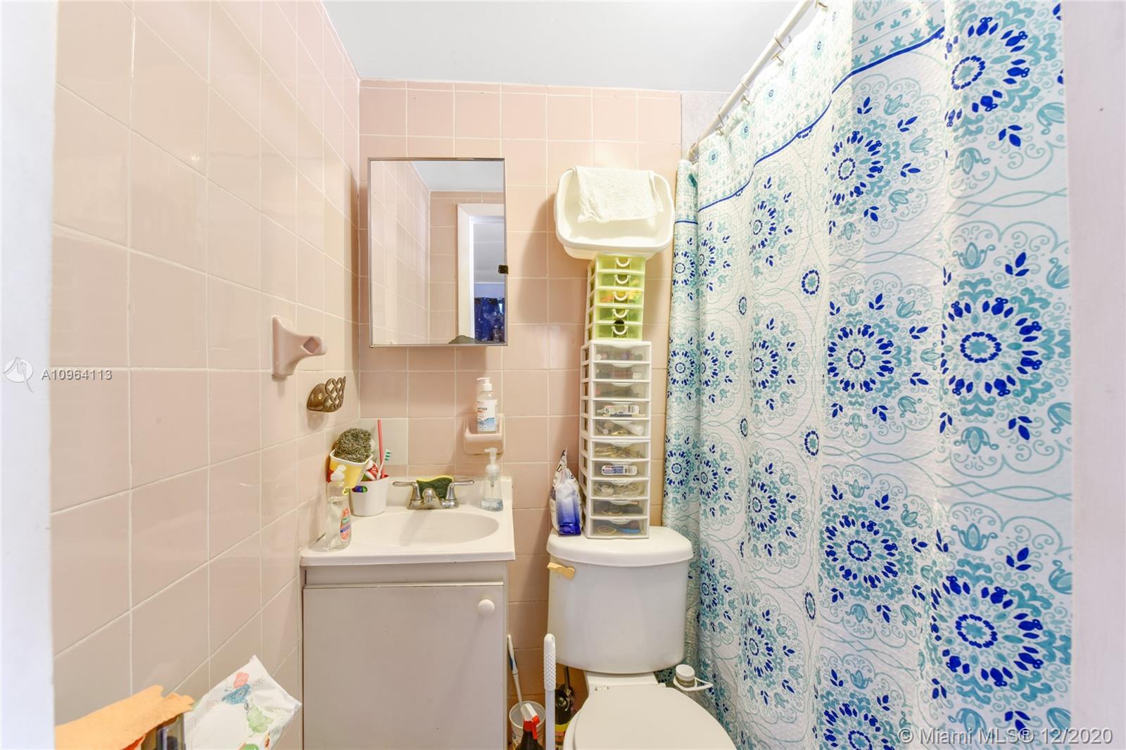 See details / 2492 sq. ft. $ 2020-12-09 0 Photo