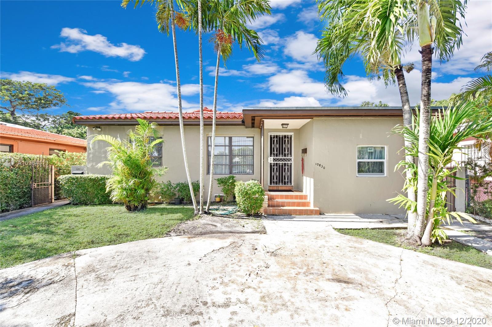 See details / 2492 sq. ft. $ 2020-12-09 0 Photo
