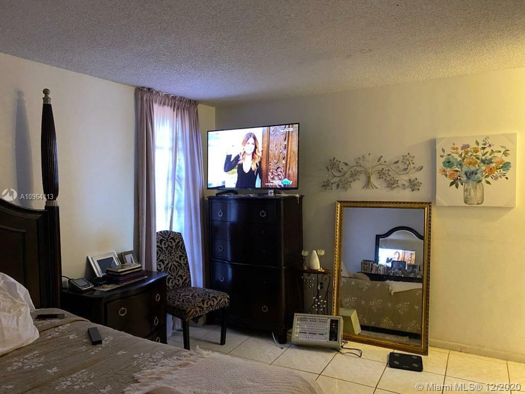See details / 2492 sq. ft. $ 2020-12-09 0 Photo