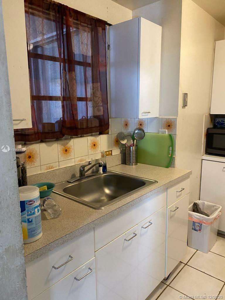 See details / 2492 sq. ft. $ 2020-12-09 0 Photo