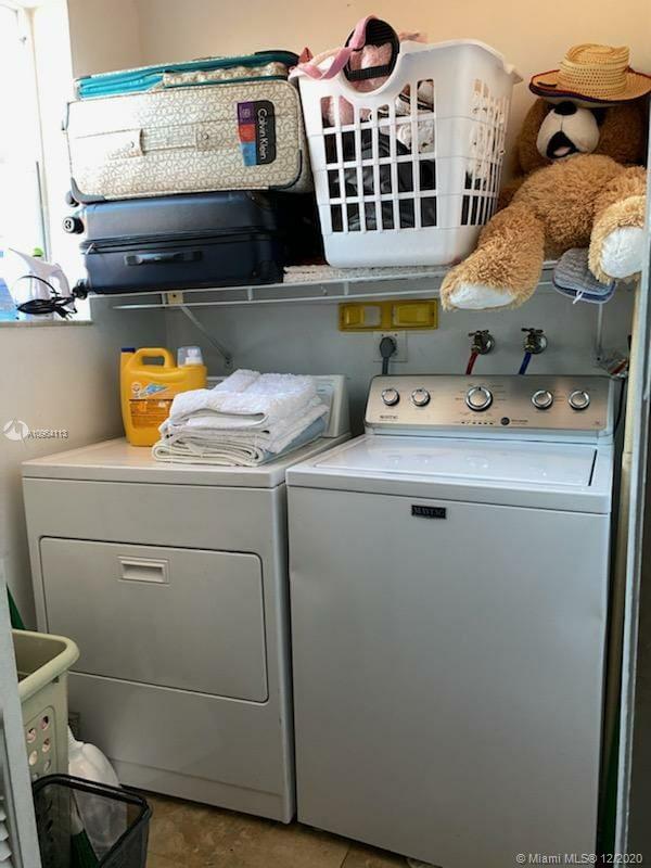 See details / 2492 sq. ft. $ 2020-12-09 0 Photo