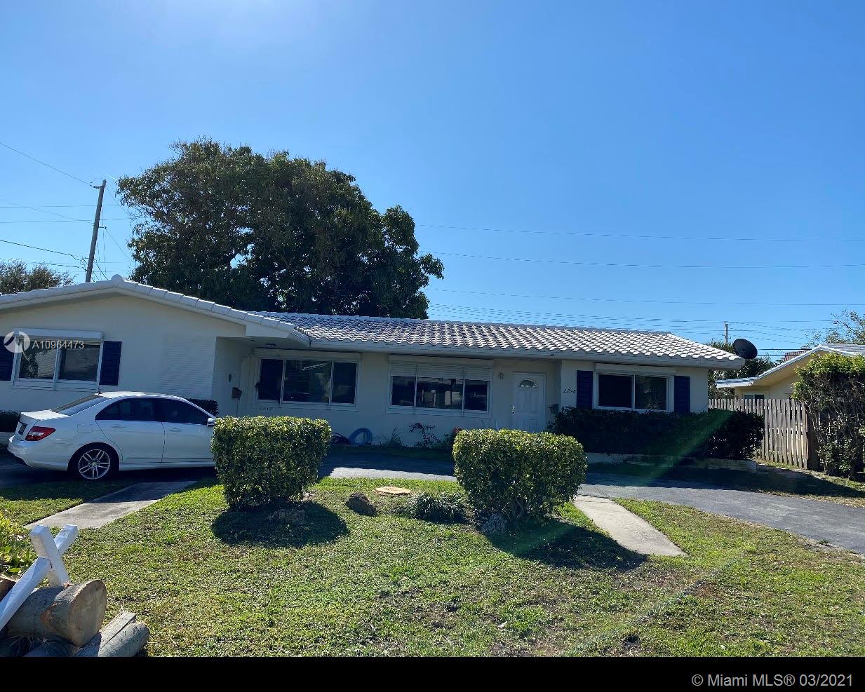 See details / 2011 sq. ft. $ 2020-12-01 0 Photo