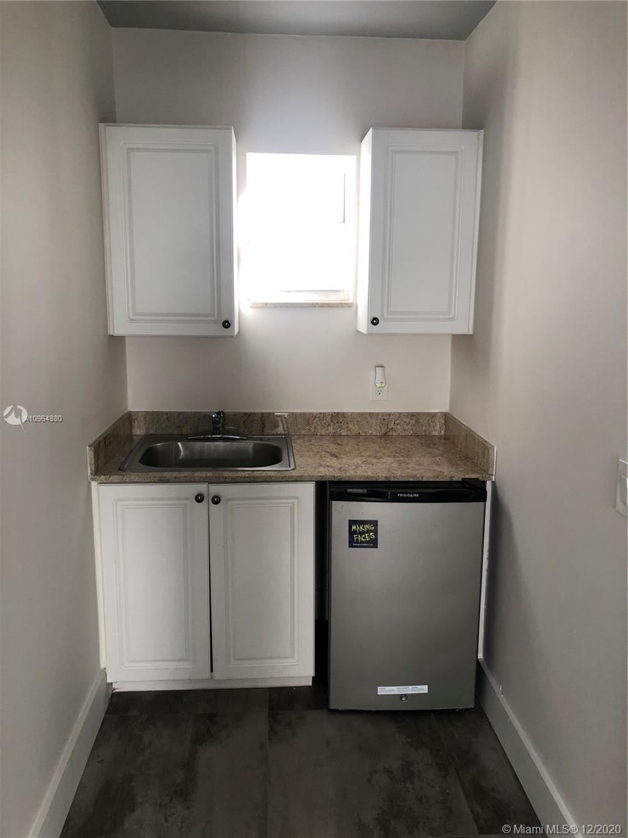 See details / 1872 sq. ft. $ 2021-04-04 0 Photo