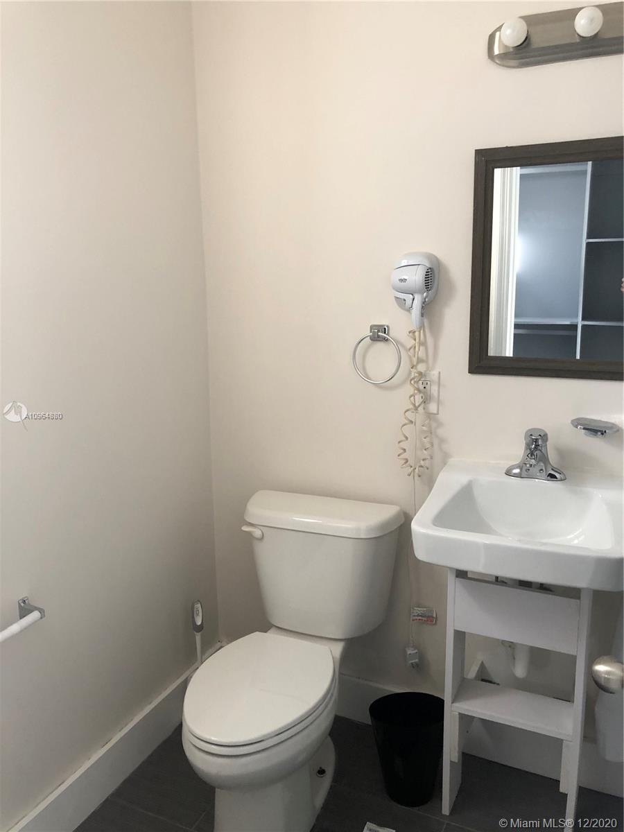 See details / 1872 sq. ft. $ 2021-04-04 0 Photo