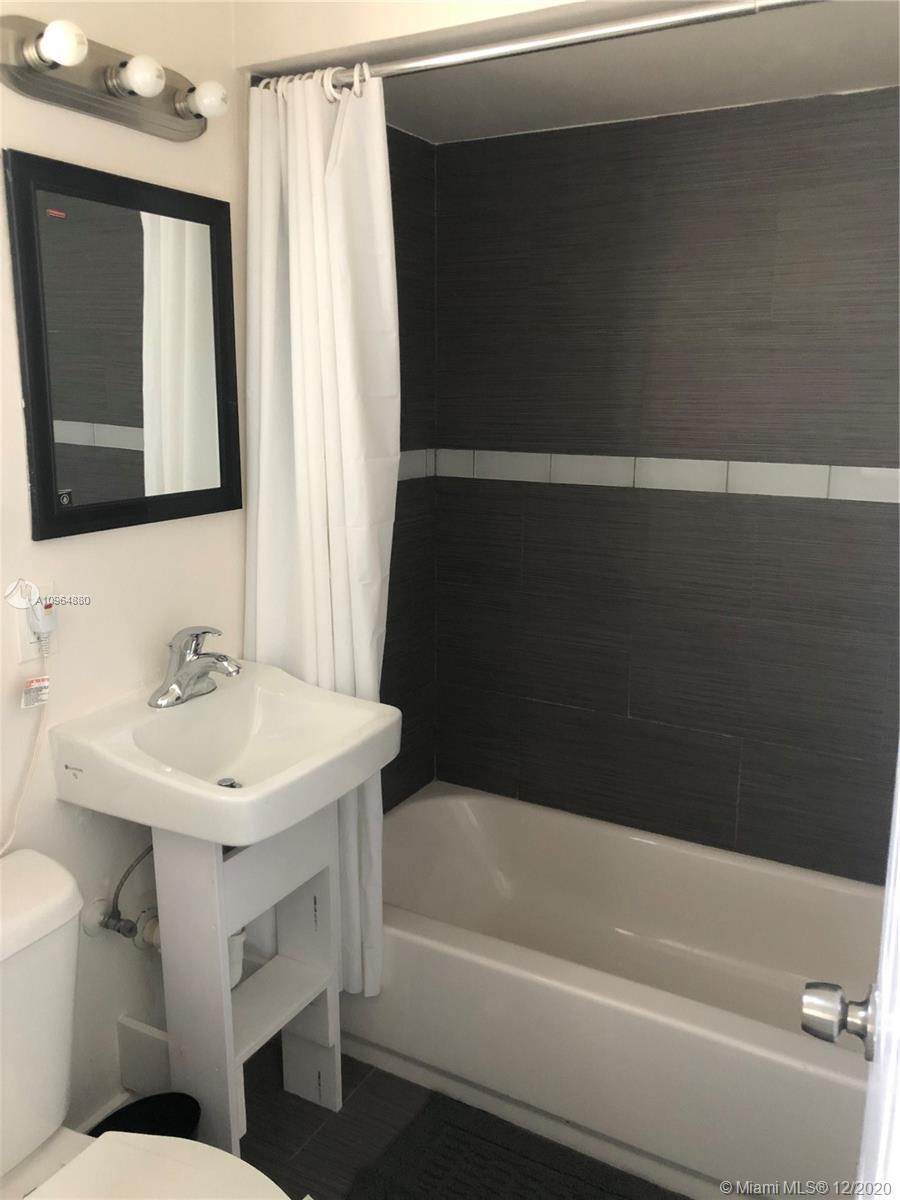 See details / 1872 sq. ft. $ 2021-04-04 0 Photo